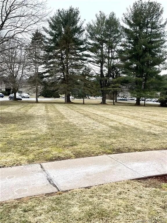 Building Photo - 1611 Twin Circle Dr