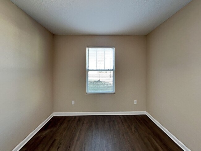 Building Photo - BEAUTIFUL NEW HOME
