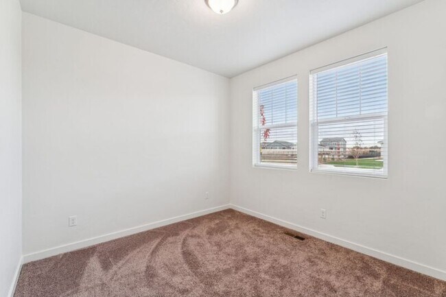 Building Photo - 7877 E Beaufort St