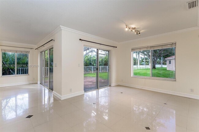 Building Photo - 11191 SW 17th Manor