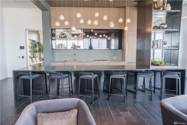 Building Photo - 1Bd/1Ba Seattle Condo