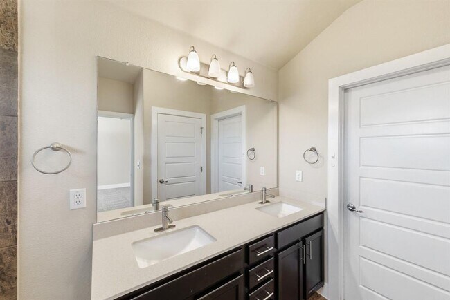 Building Photo - 7013 Brick Slope Path