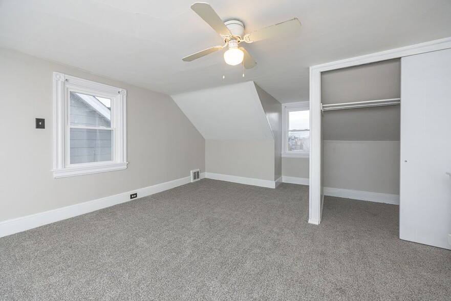 Building Photo - 225 Jefferson Ave