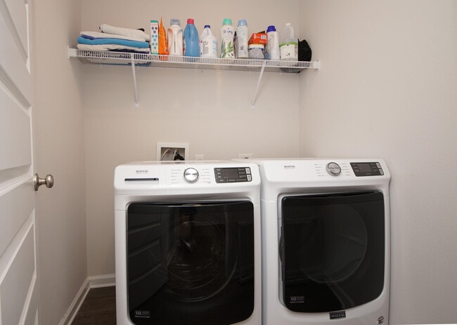 Building Photo - 334 This Way