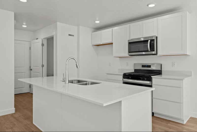 Building Photo - 1522 720 N