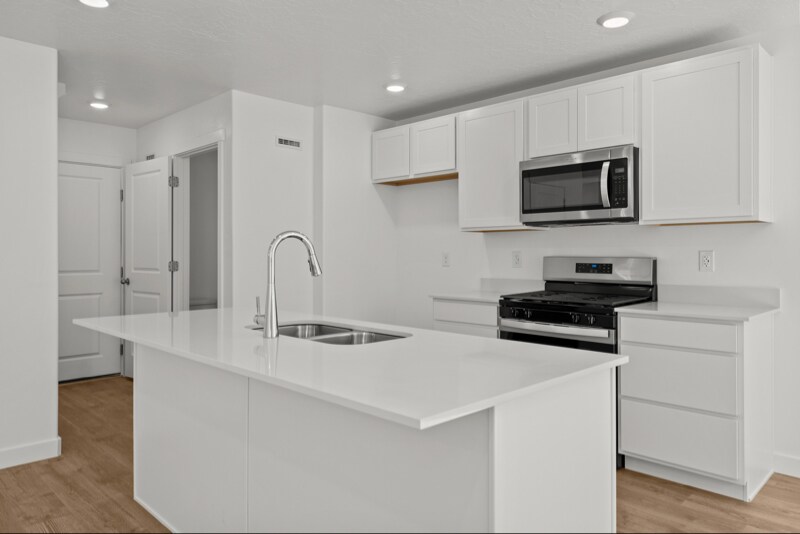 Building Photo - 1522 720 N