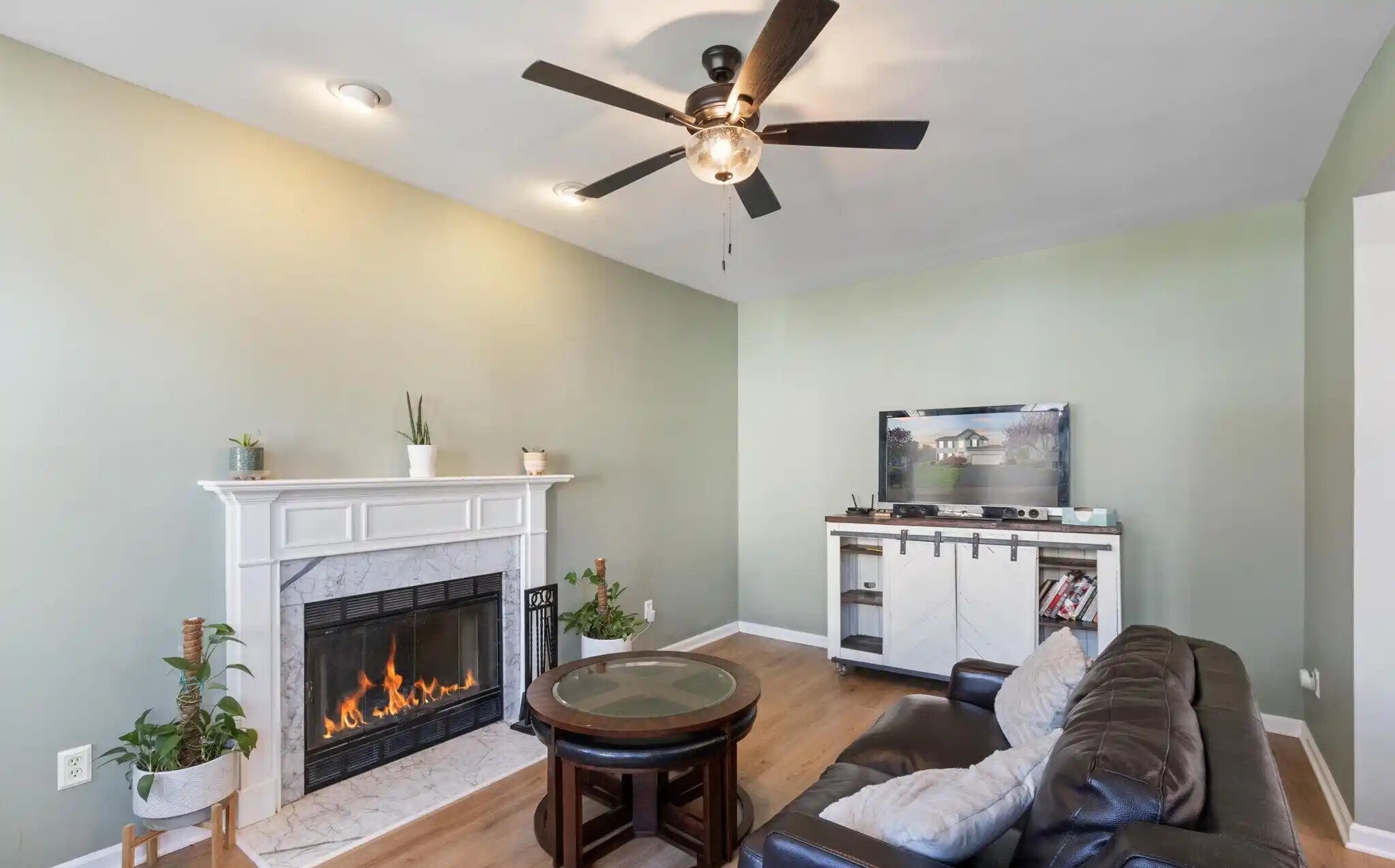 Building Photo - 6 Beau Ridge Dr