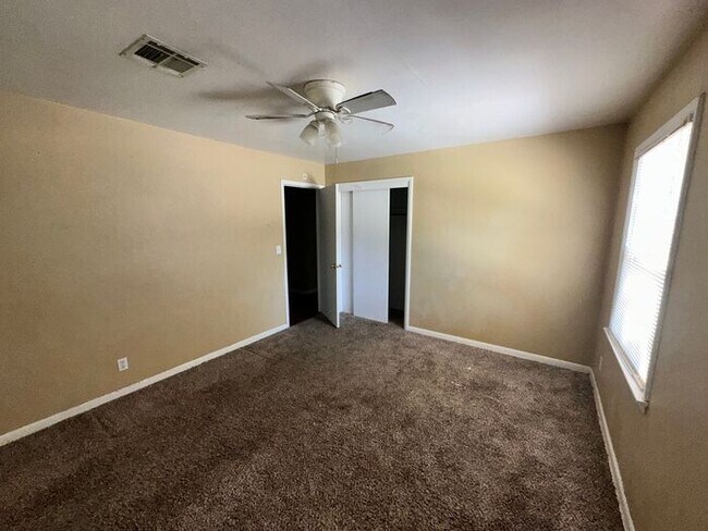 Building Photo - 3 Bed / 1.5 Bath Home in the Heart of Norman