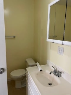 Building Photo - 2 Chace St