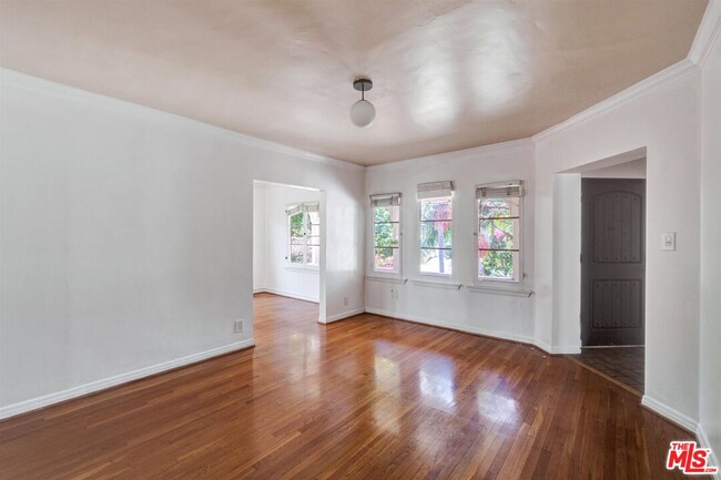 Building Photo - 458 Smithwood Dr