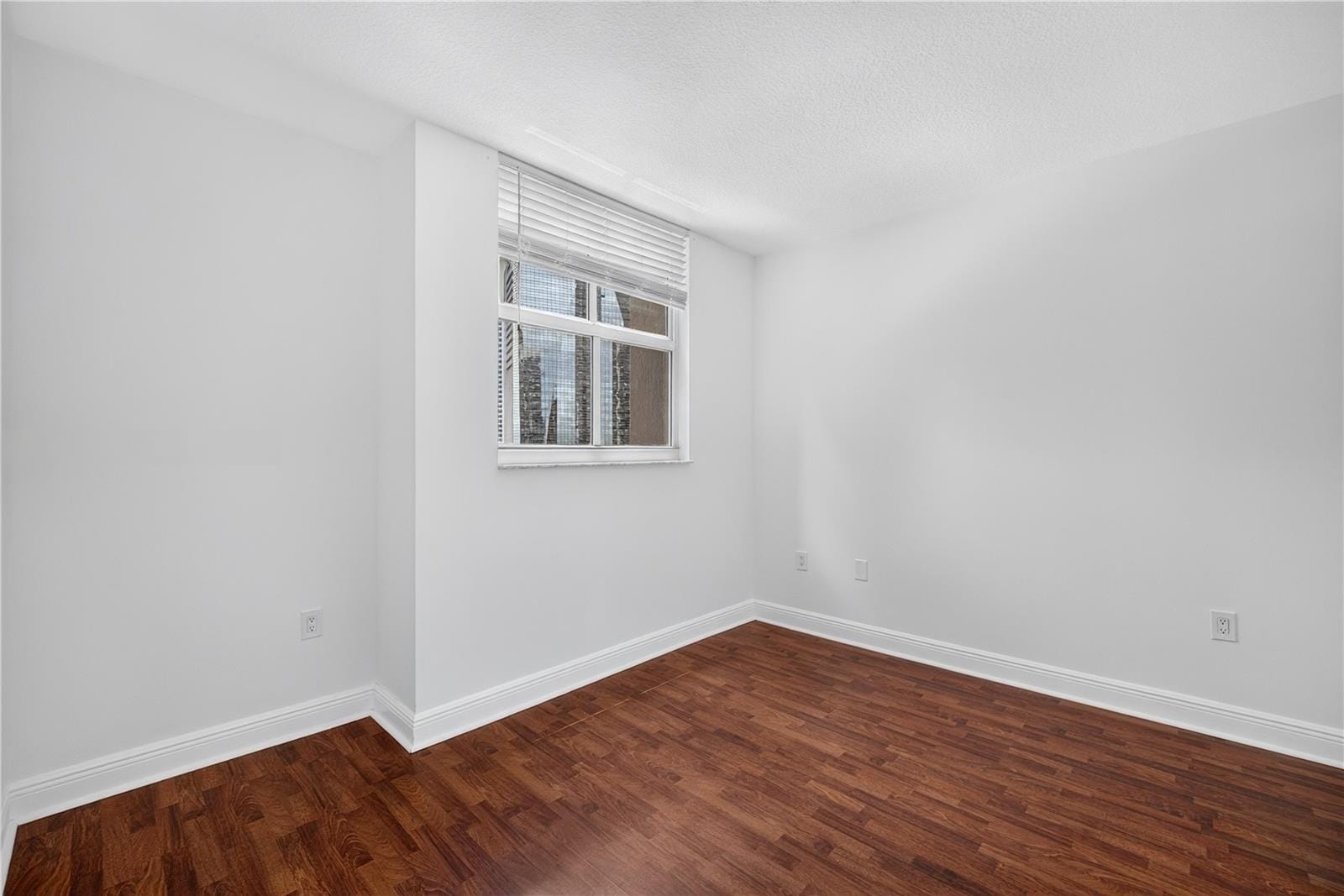 Building Photo - 1250 S Miami Ave