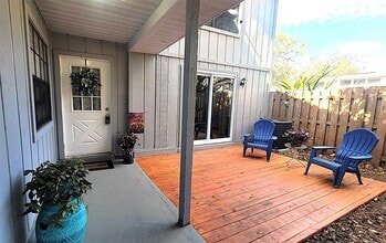 Building Photo - 4622 Lighthouse Cir