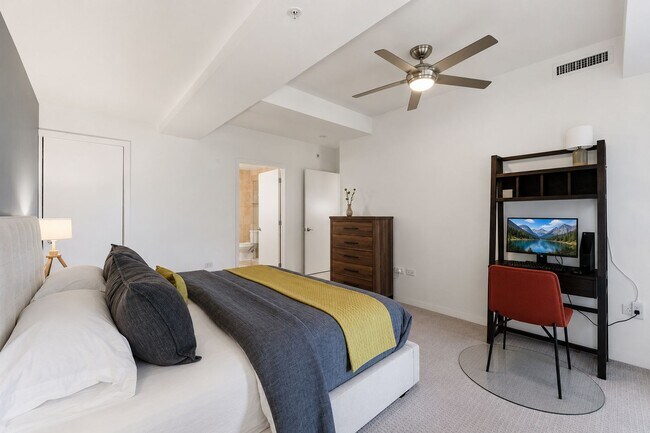 Building Photo - Luxury Corner Unit with Panoramic Mountain Views at Optima Camelview!