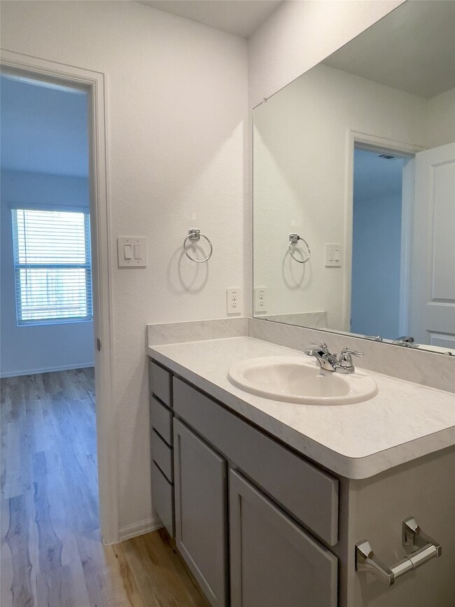 Building Photo - 21811 Hickory Spgs Ct