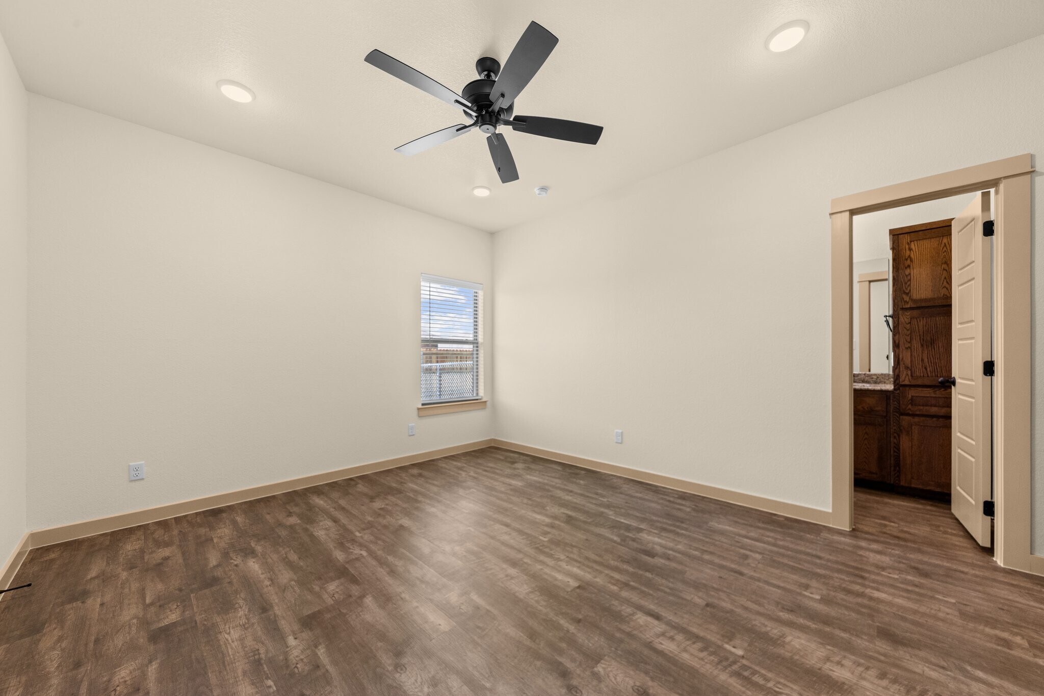 Building Photo - 5901 Cordillera Dr