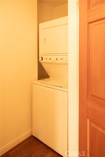 Building Photo - 1745 Mariposa Ave