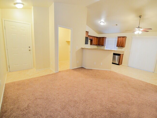 Building Photo - 3825 Gulliver St