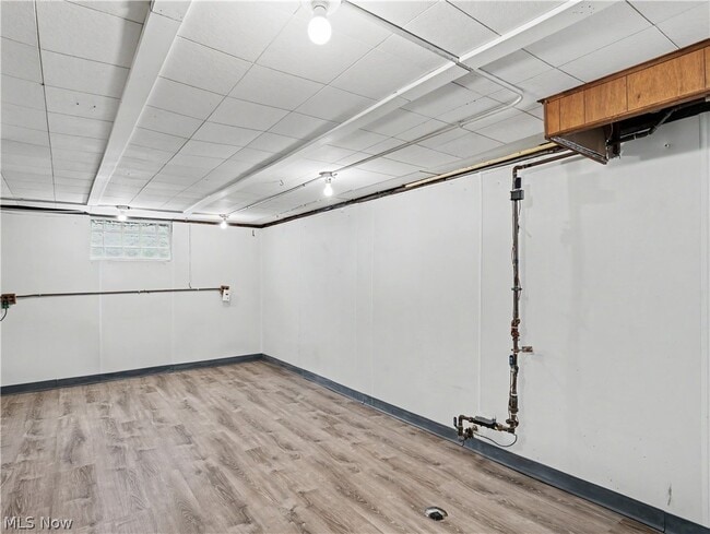 Building Photo - 329 Pierce Ave