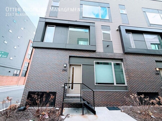 Building Photo - 2142 Kensington Walk