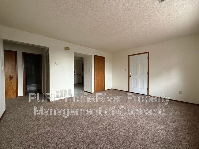 Building Photo - 1122 Yuma St
