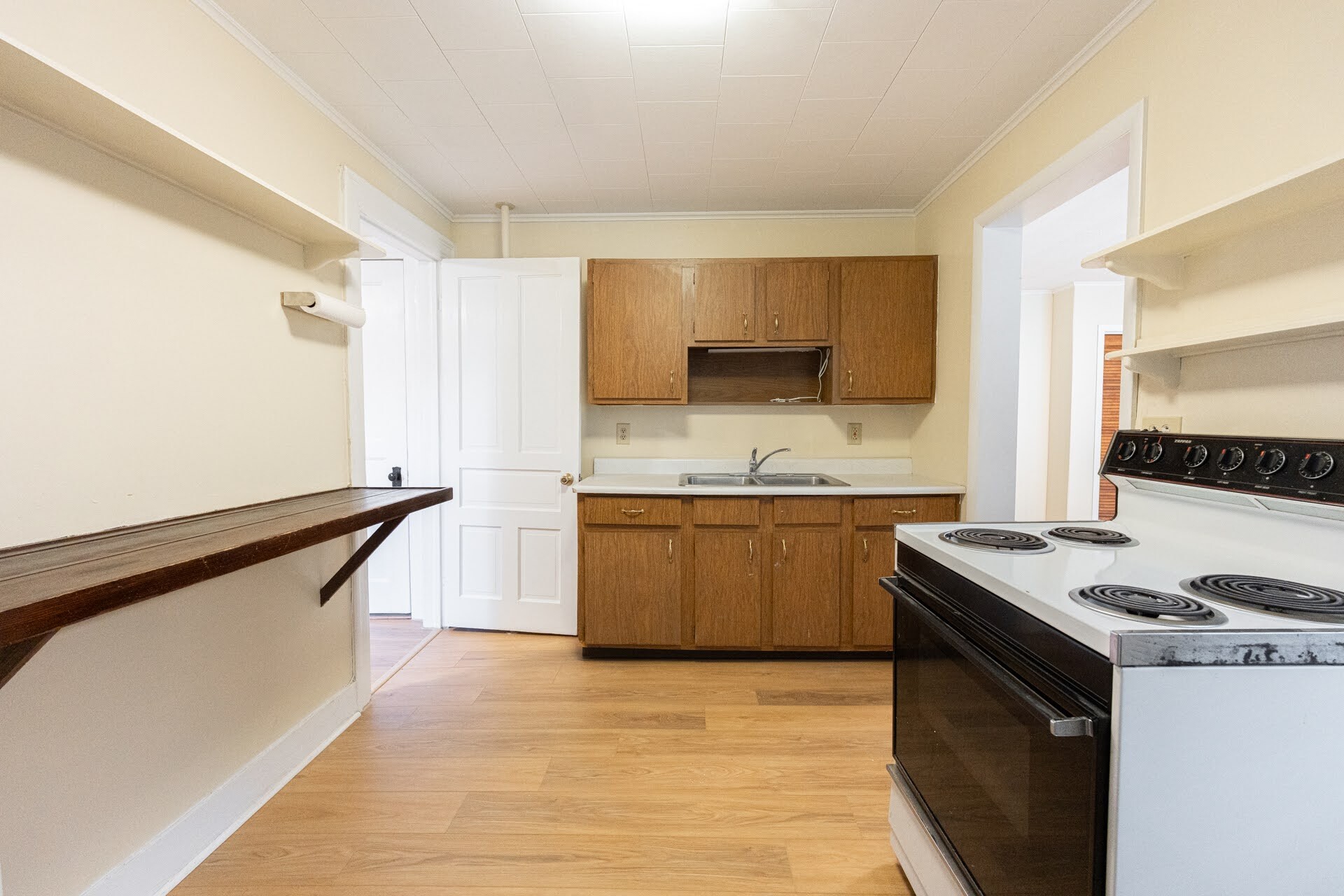 kitchen - 39 Homer Ave