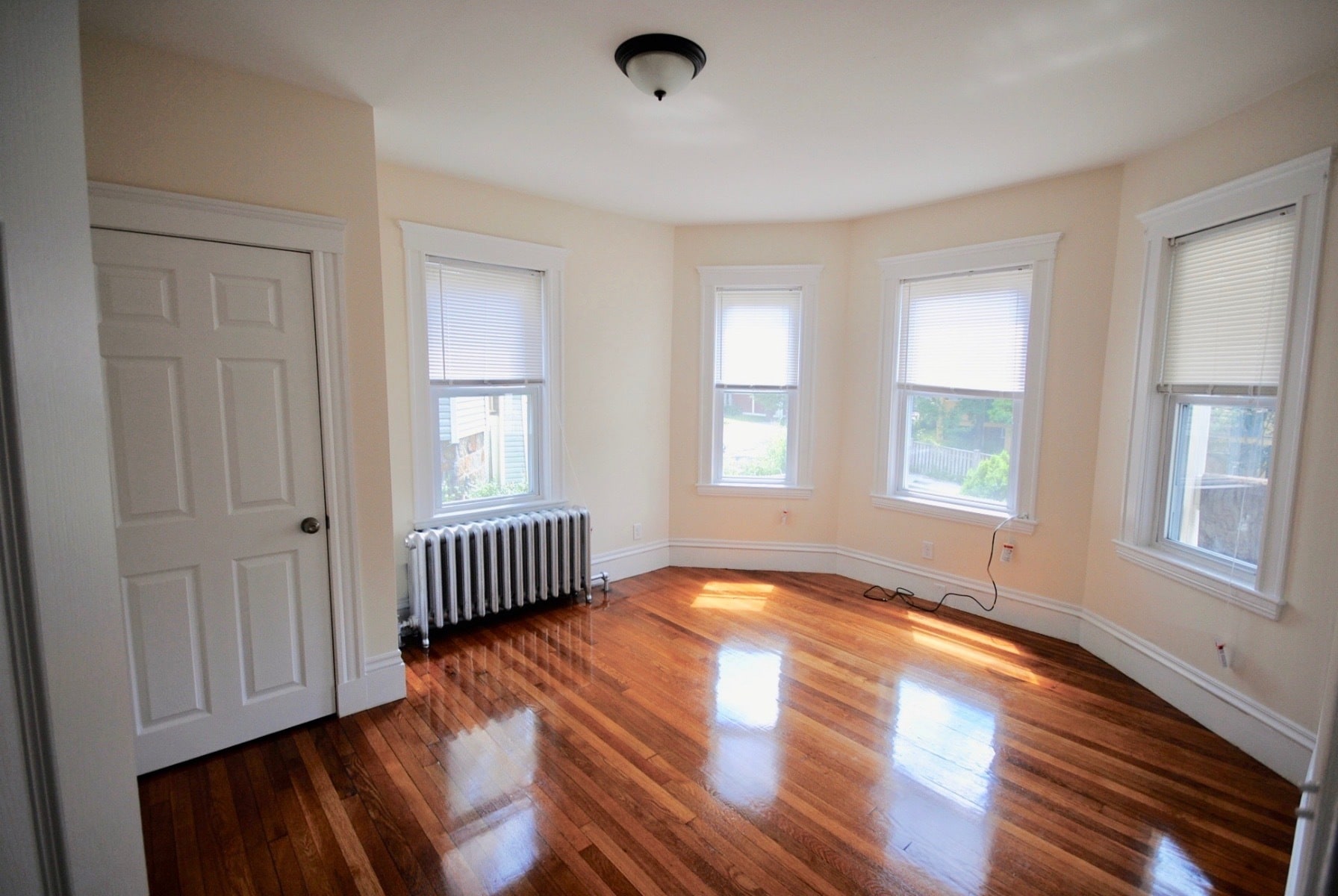 Building Photo - 98 Montebello Rd