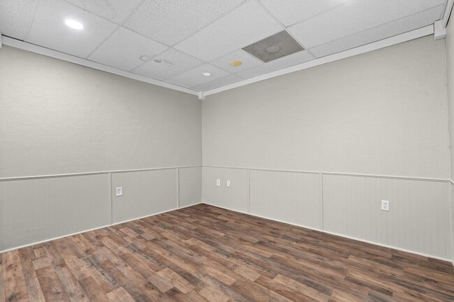 Building Photo - 1 Woodland Ave