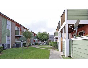 Building Photo - 2431 Cypress Creek Pkwy