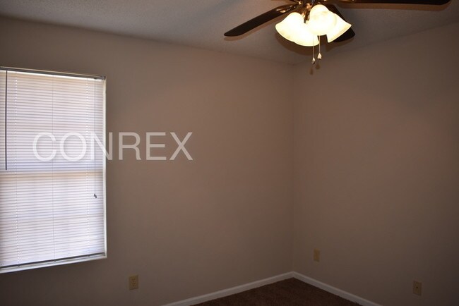 Building Photo - 639 Upward Way