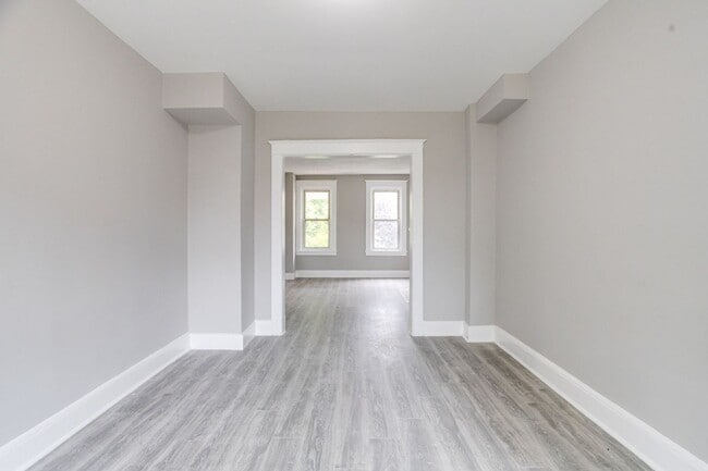 Building Photo - 2908 Oakley Ave