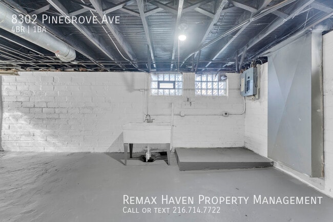 Building Photo - 8302 Pinegrove Ave
