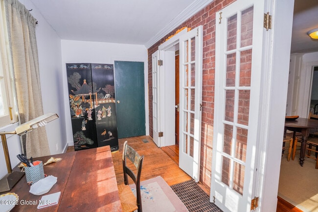 Building Photo - 140 Broad St