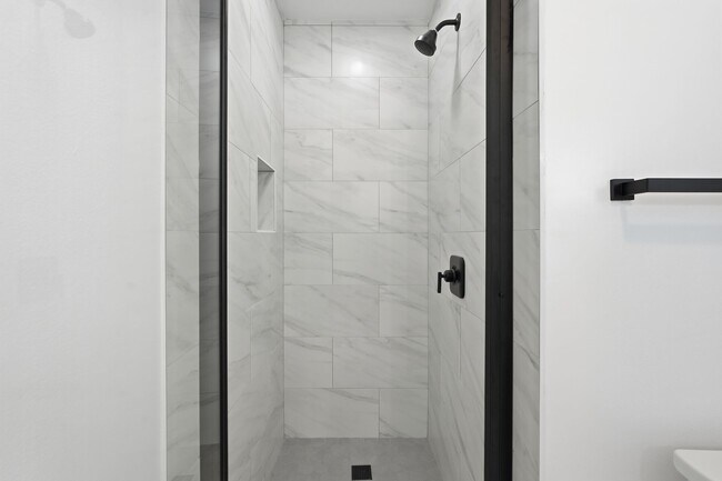 Building Photo - 23723 Aetna St