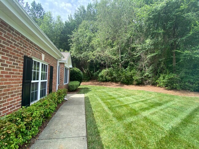 Building Photo - 4700 Ludwell Branch Ct