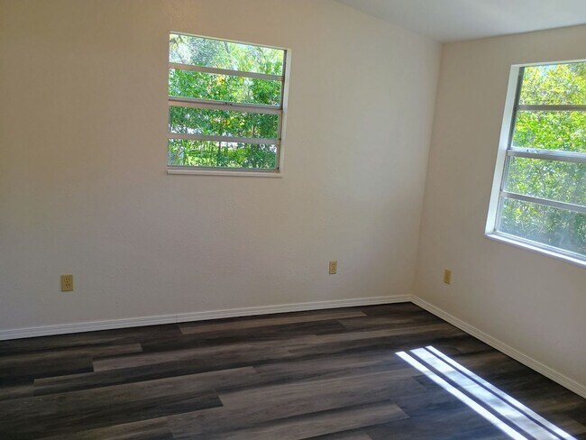 Building Photo - 12740 Co Rd 687