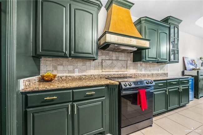 Building Photo - 29 Sun Chase St