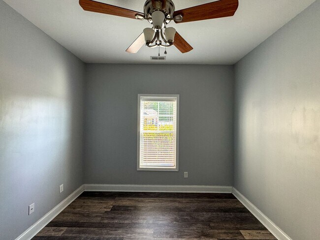 Building Photo - Attractive 3 Bed 2 Bath Home in Westgate