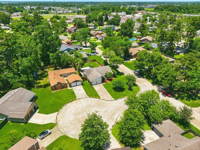 Building Photo - 17511 Favor Bend Ct