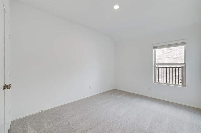 Building Photo - 10935 Water Hyssop Ln