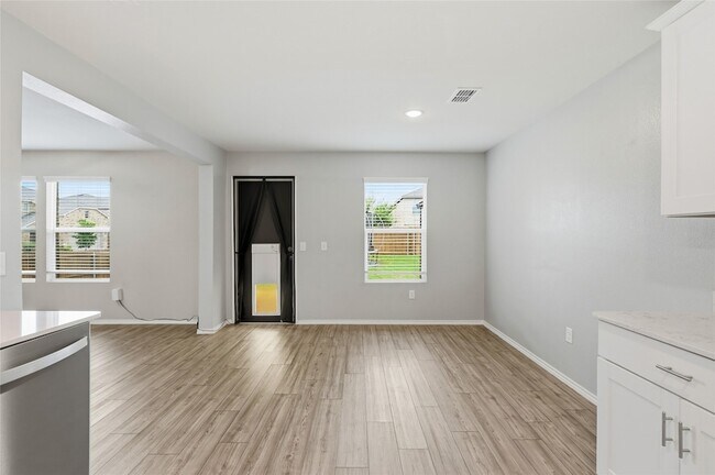 Building Photo - 412 Glenwick Ln