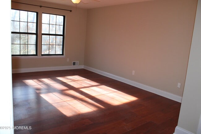Building Photo - 94 Azalea Cir