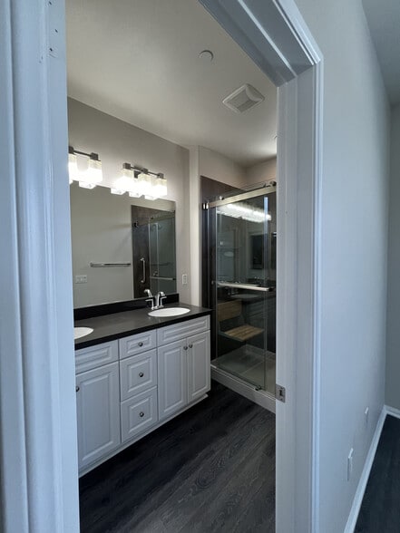 Building Photo - 12432 Constellation St