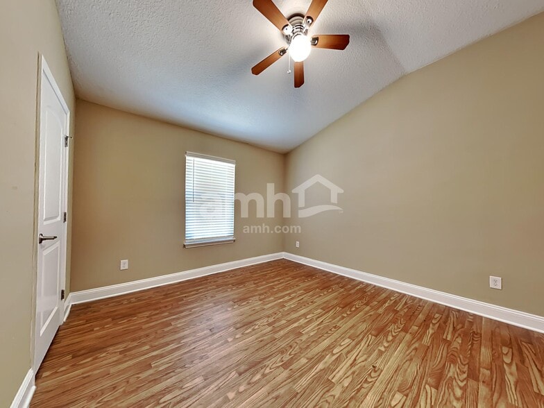 Building Photo - 2132 Cherokee Cove Trl