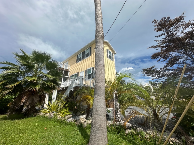 Building Photo - 2 Beach Dr