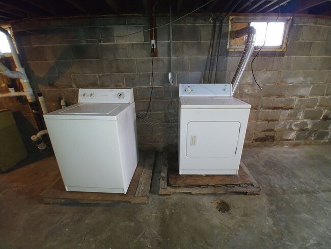 Building Photo - 502-524 S 15th Street