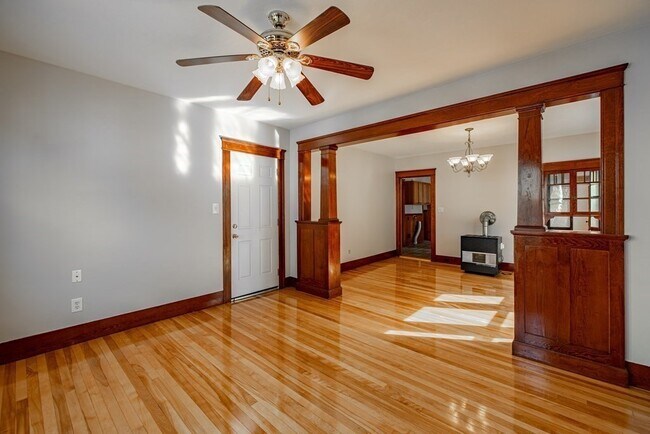 Primary Photo - 151 Ingleside Ave