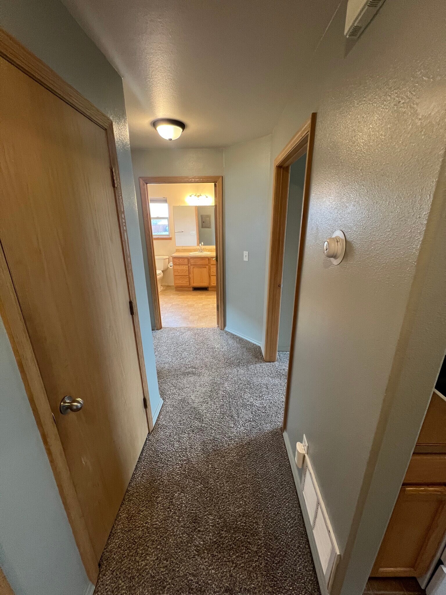 Building Photo - 803 E Riggs St