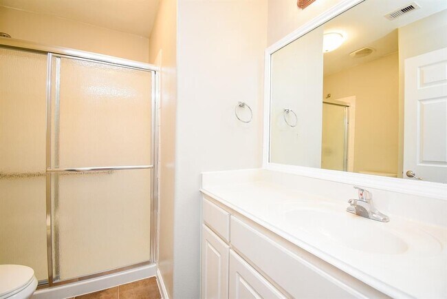 Building Photo - 6902 Manor Terrace Ln