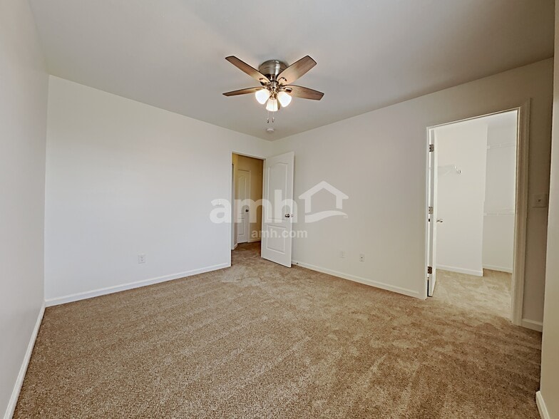 Building Photo - 1731 Freiburg Dr