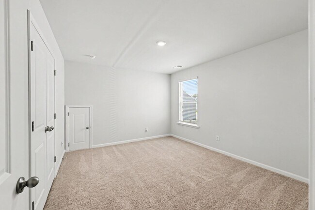 Building Photo - 231 Sweet Cherry Ln